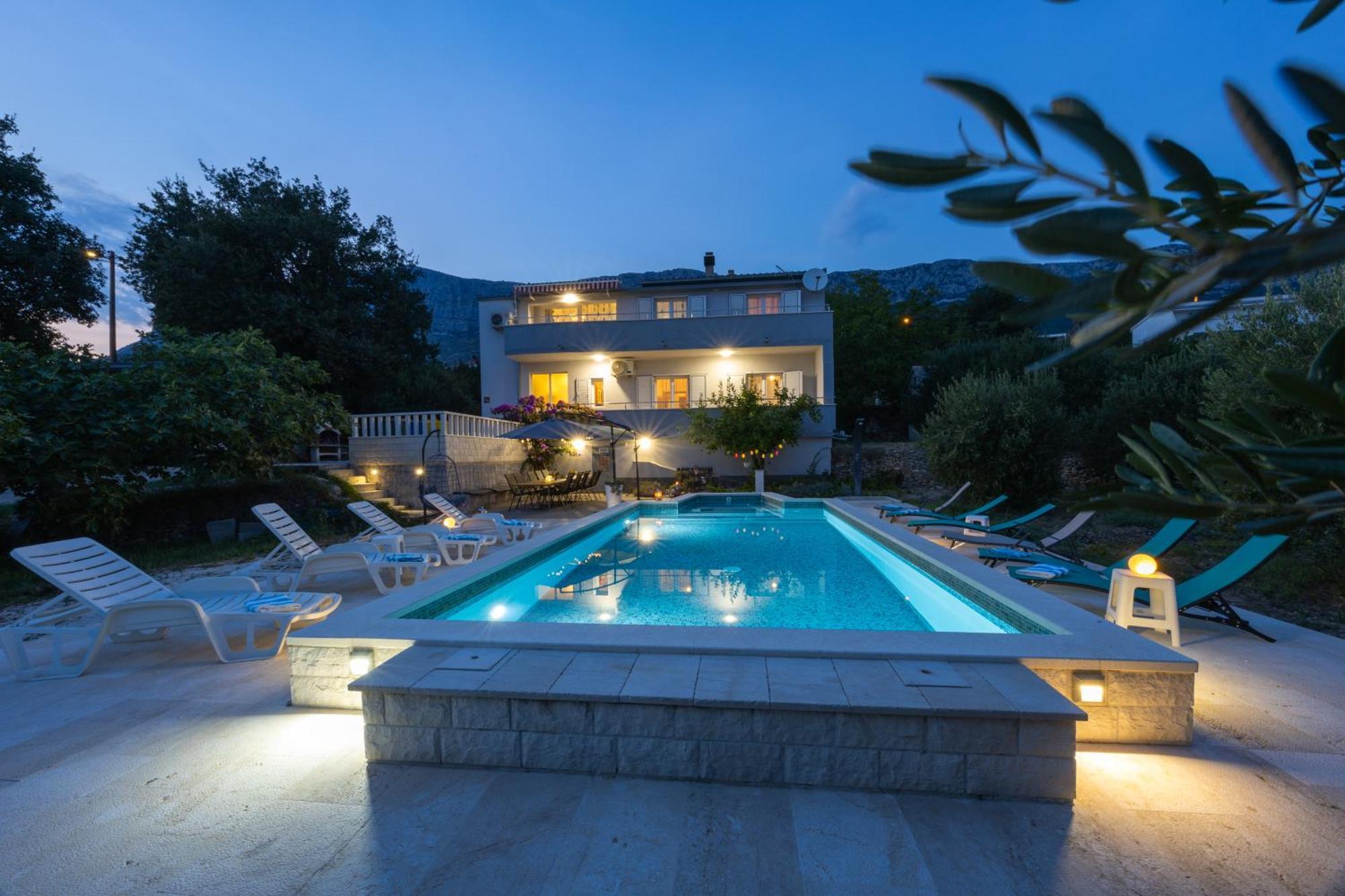 Casa Felice Apartments-Holiday Home Kaštela Exteriör bild