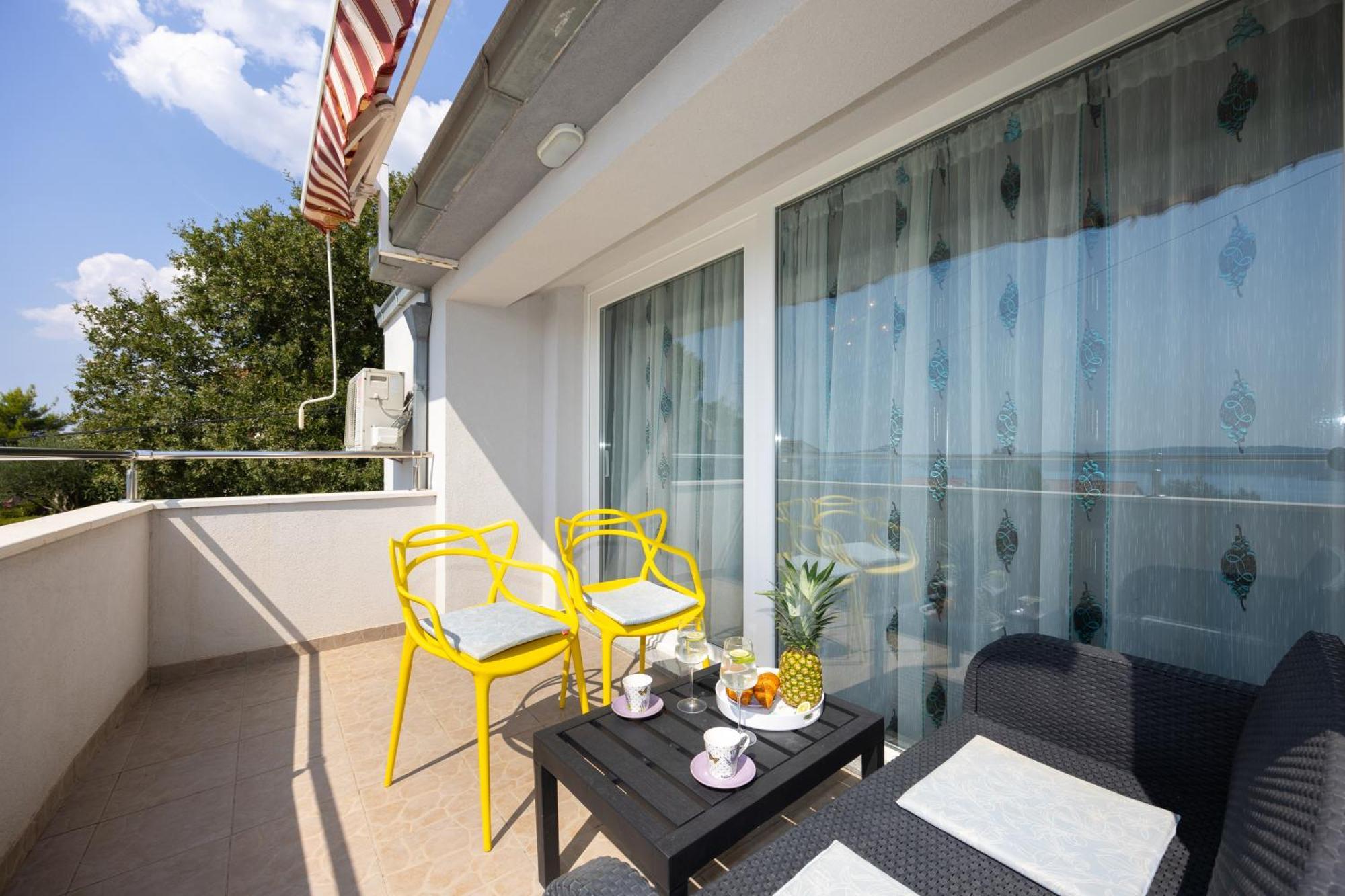 Casa Felice Apartments-Holiday Home Kaštela Exteriör bild