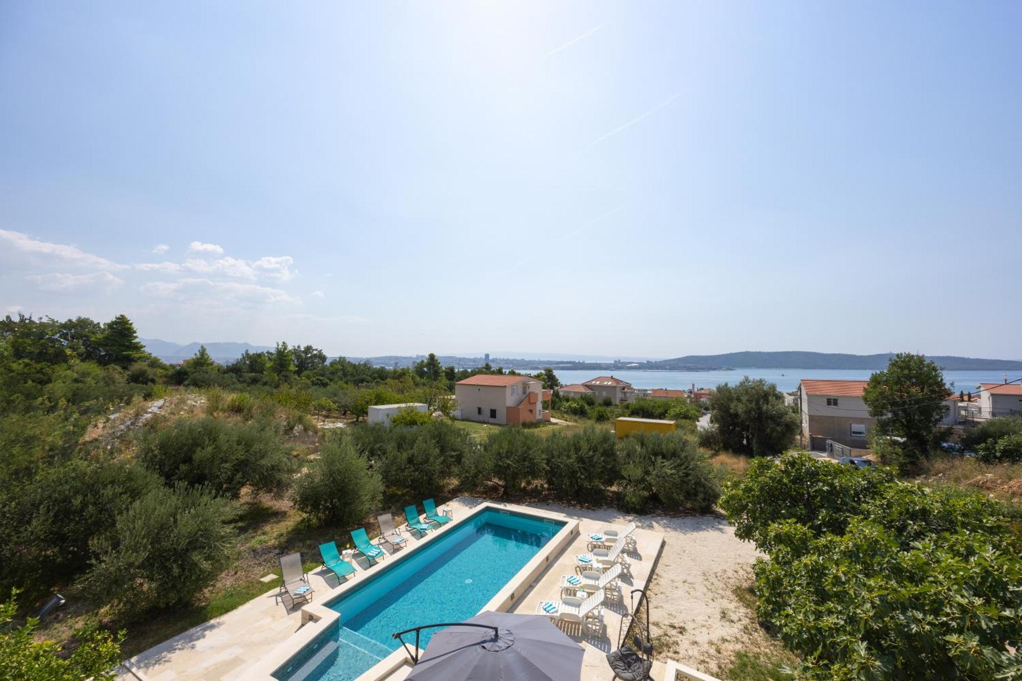 Casa Felice Apartments-Holiday Home Kaštela Exteriör bild