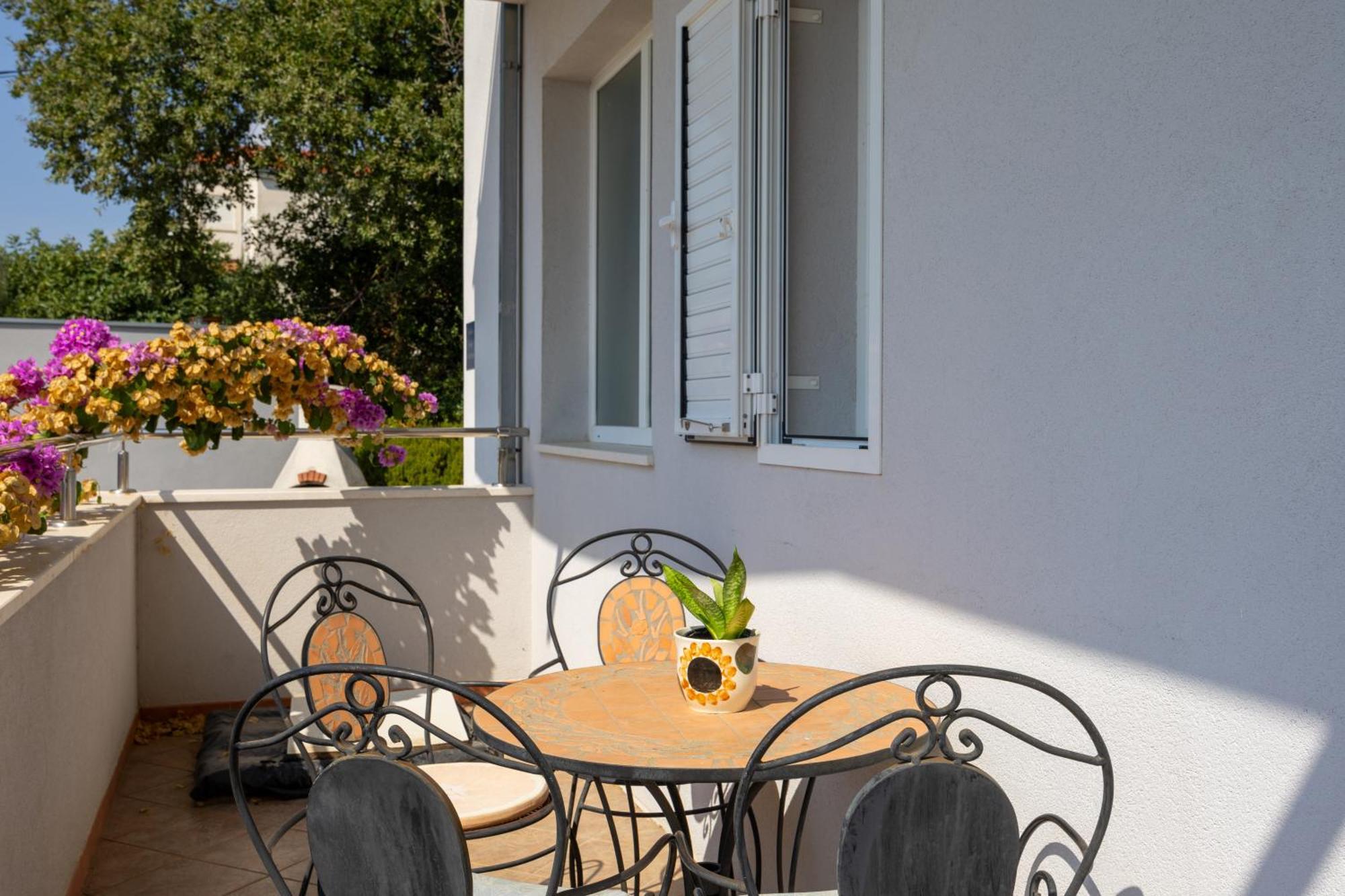 Casa Felice Apartments-Holiday Home Kaštela Exteriör bild