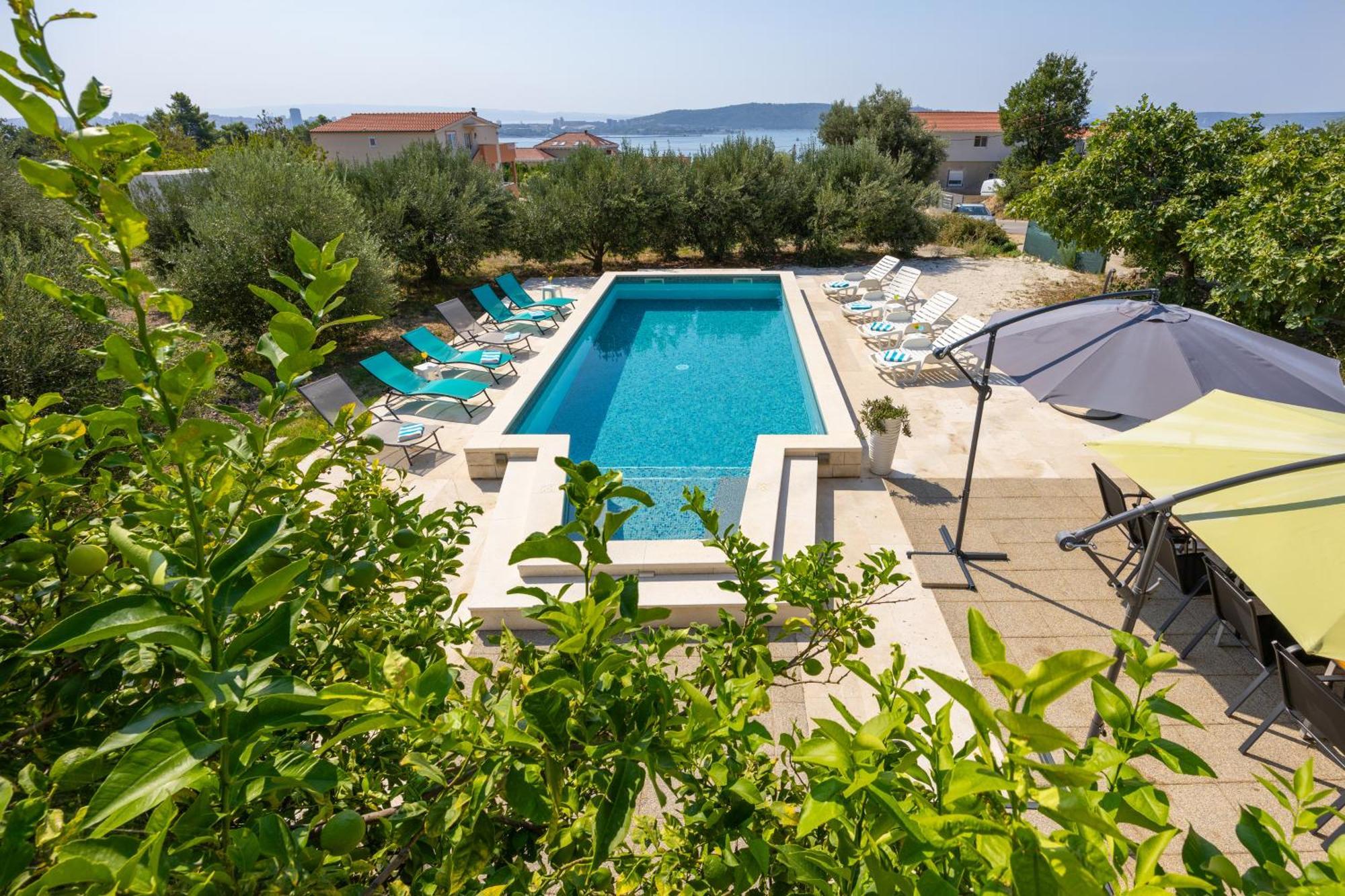 Casa Felice Apartments-Holiday Home Kaštela Exteriör bild